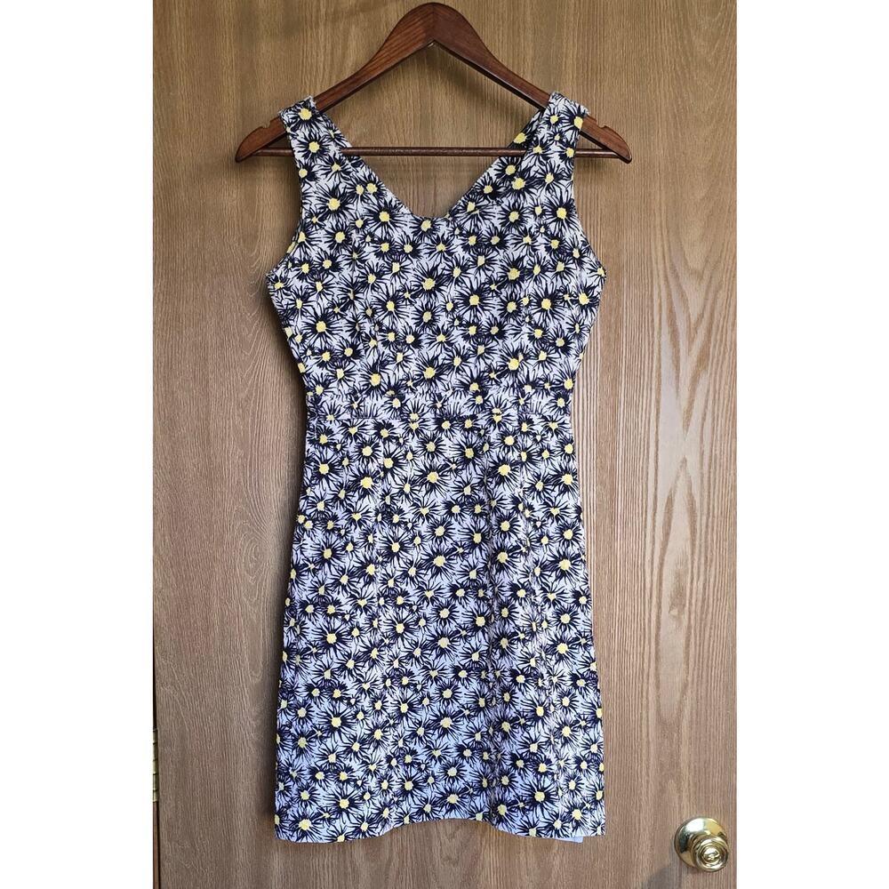 Vintage Lilly Pulitzer Daisy Floral Sleeveless Dress  White Label